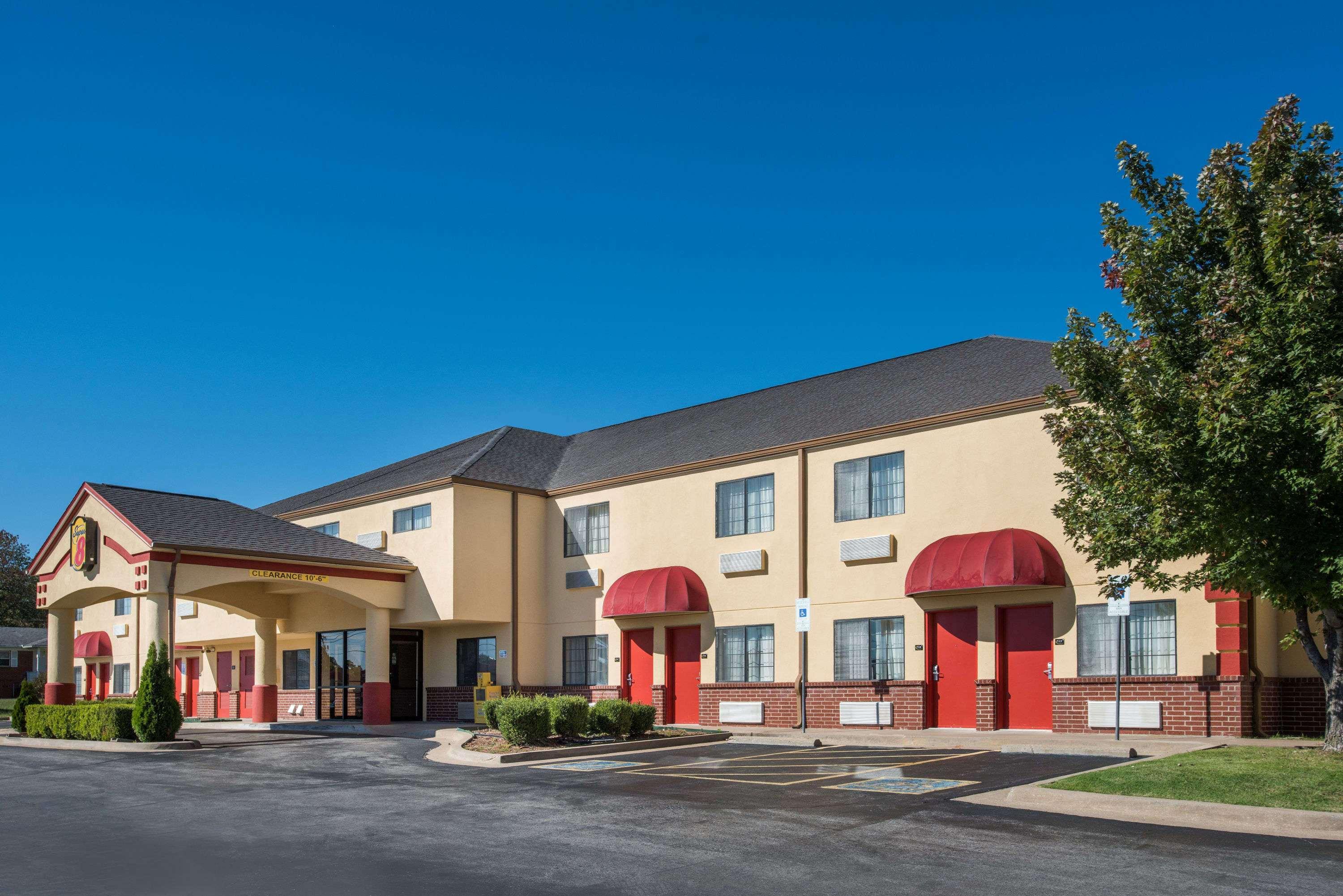 Super 8 By Wyndham Claremore Ok Luaran gambar