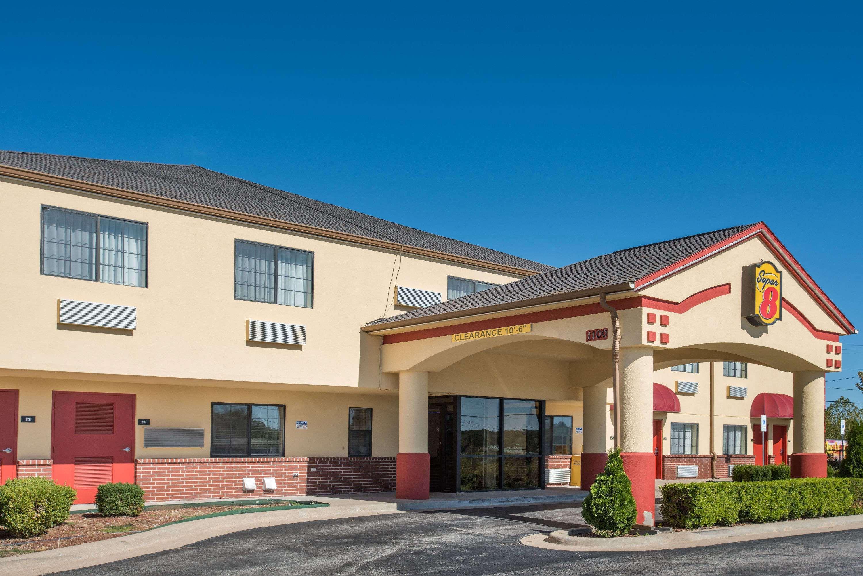 Super 8 By Wyndham Claremore Ok Luaran gambar