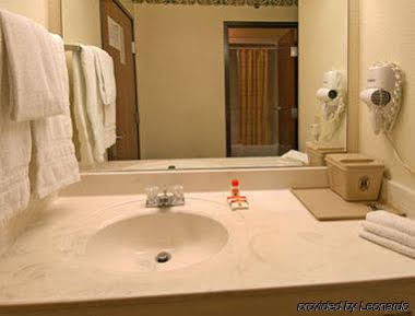 Super 8 By Wyndham Claremore Ok Luaran gambar